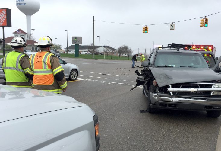 No one hurt in twovehicle crash News, Sports, Jobs The Alpena News
